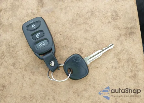 2018 Hyundai Elantra Sel из США, поврежденный, VIN 5NPD84LF1JH323575